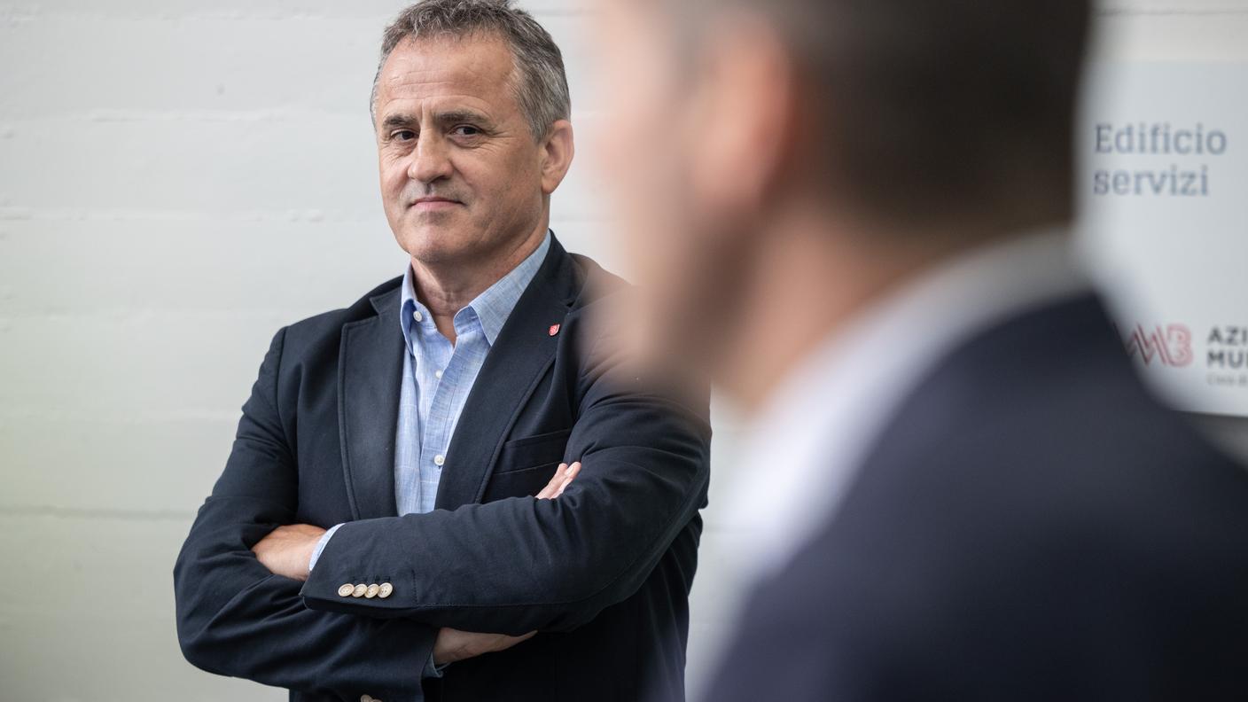 Punture di Tuto Rossi al municipale Mauro Minotti, nella foto, che si ricandita