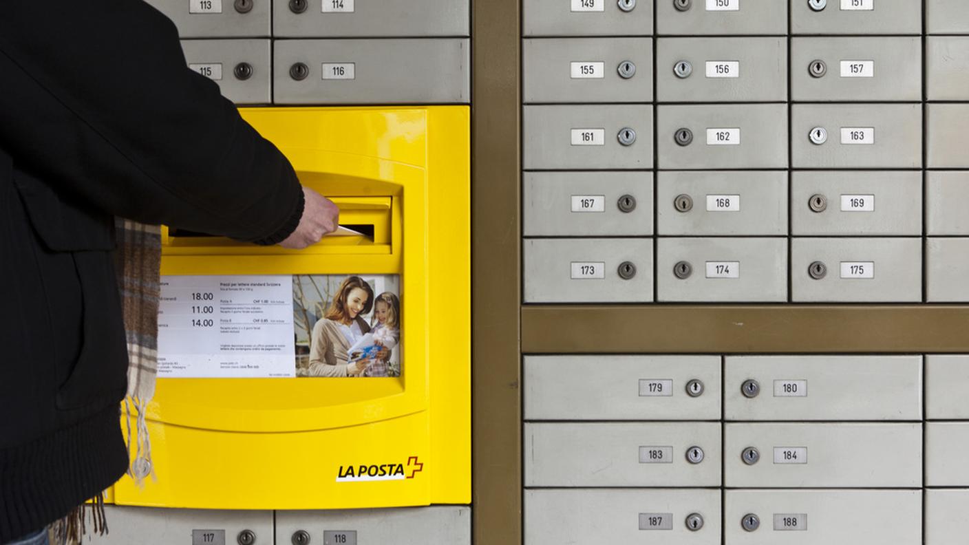 La diminuzione del volume di lettere, pacchi e traffico dei pagamenti influisce sugli attivi della Posta