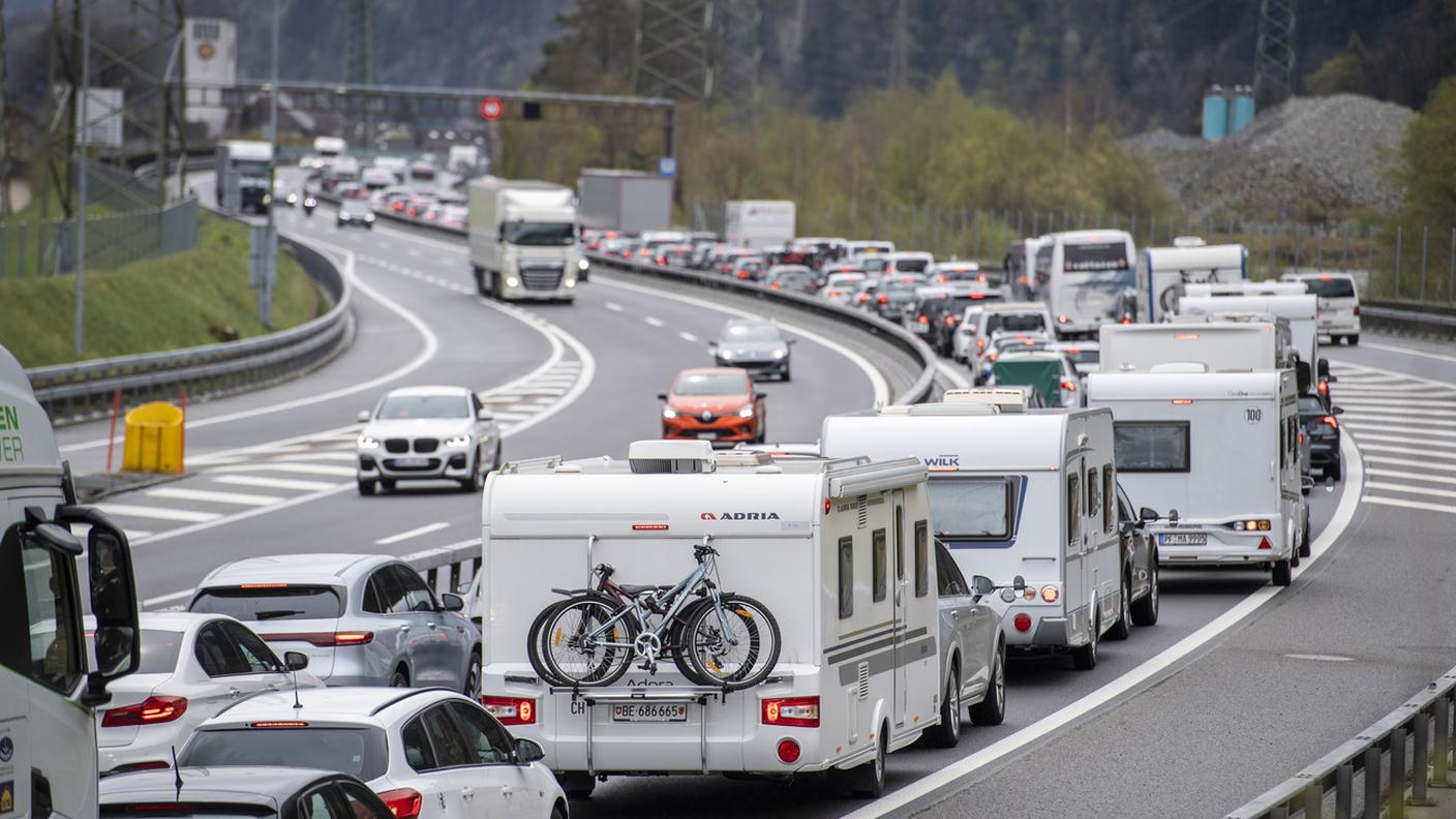 Coda verso il portale nord del San Gottardo