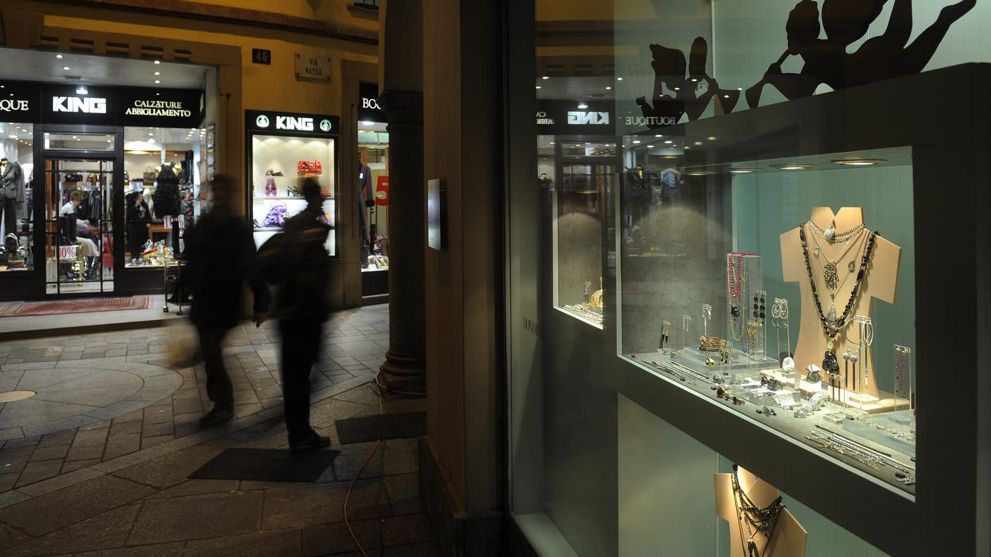 Non si registra un "fuggi-fuggi generale" dei negozi dal centro di Lugano