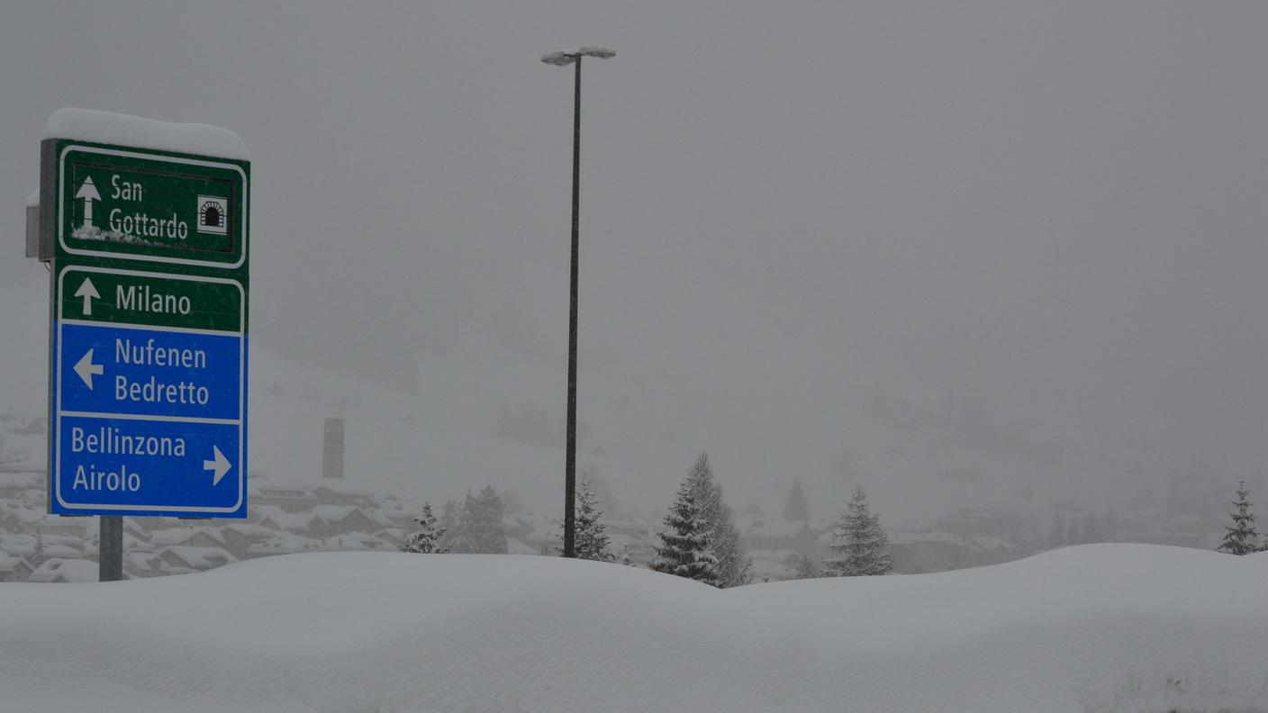 Svincoli autostadali "sommersi" dalla neve