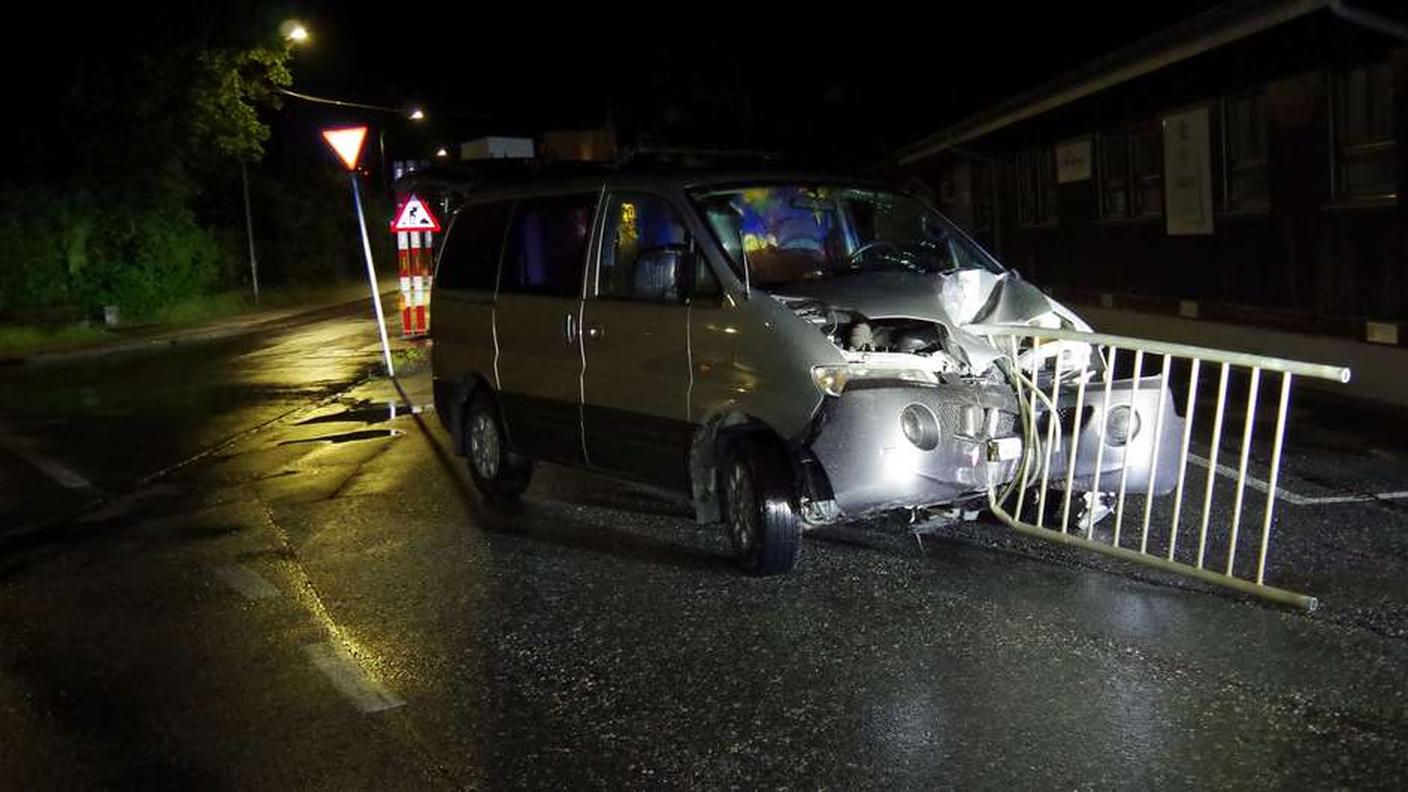 I resti della vettura dopo il secondo incidente