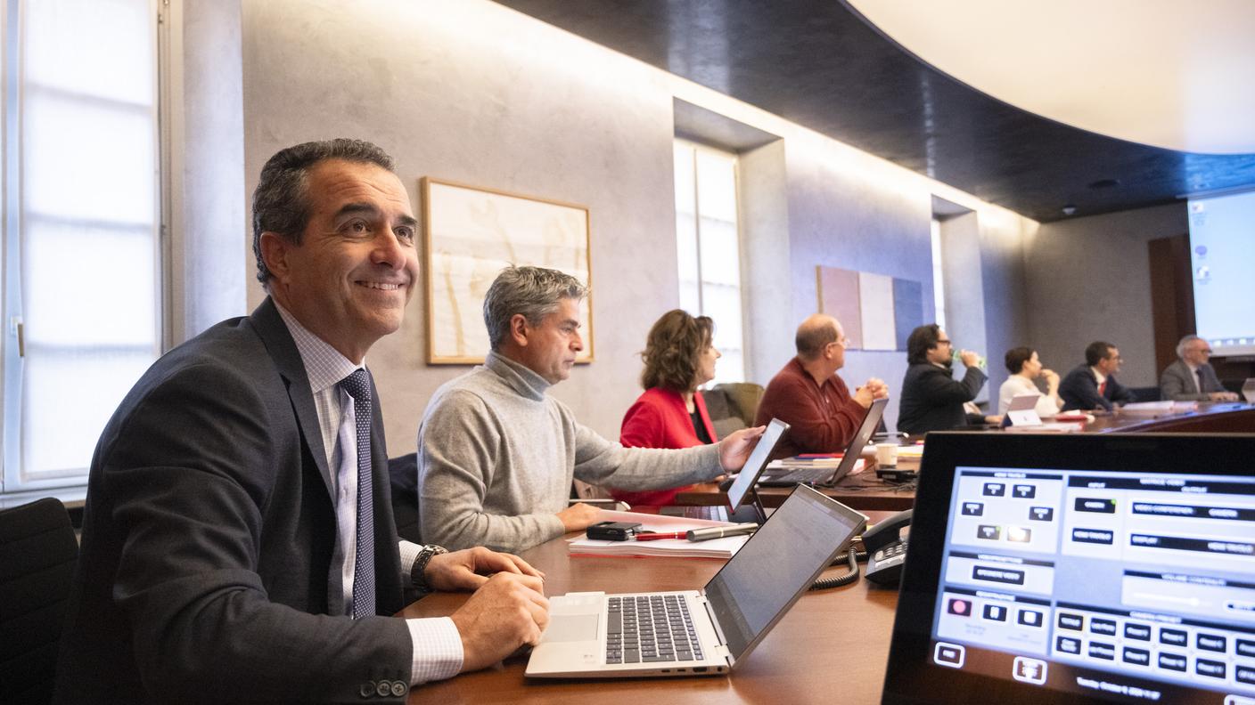 La Gestione, in primo piano Bixio Caprara, ha fatto i compiti per portare in aula il preventivo a dicembre