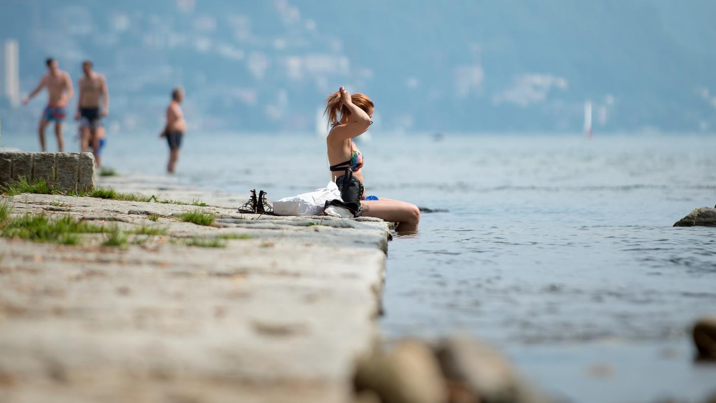 Ci sarà ancora tempo per rilassarsi al sole come qui alla foce del Cassarate a Lugano