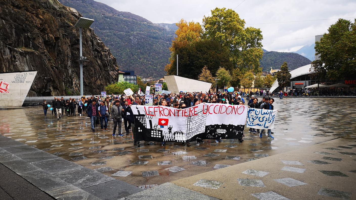 Manifestazione per i diritti dei migranti a Bellinzona