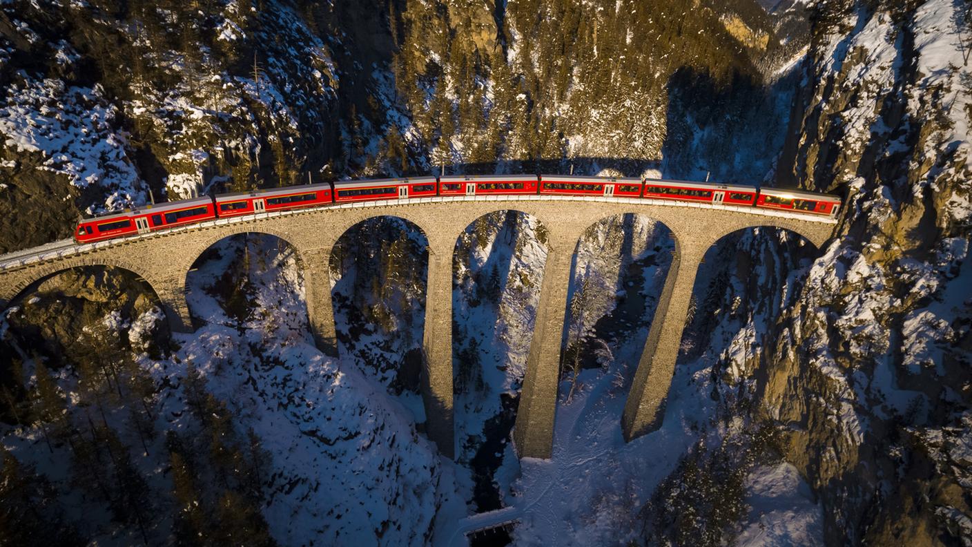 Un deraglimento ha costretto alla chiusura di un tratto della Ferrovia Retica