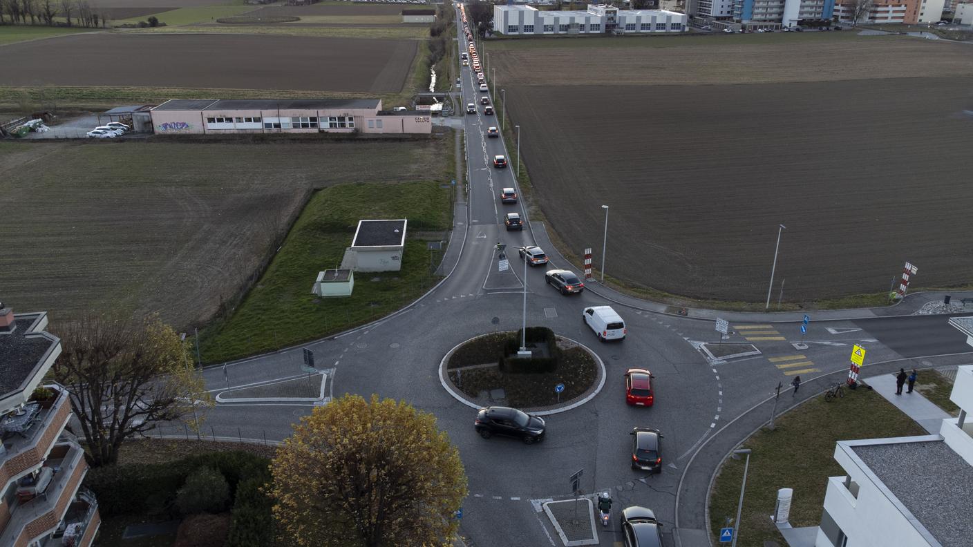 Lavoratori da oltreconfine in lento movimento a Stabio
