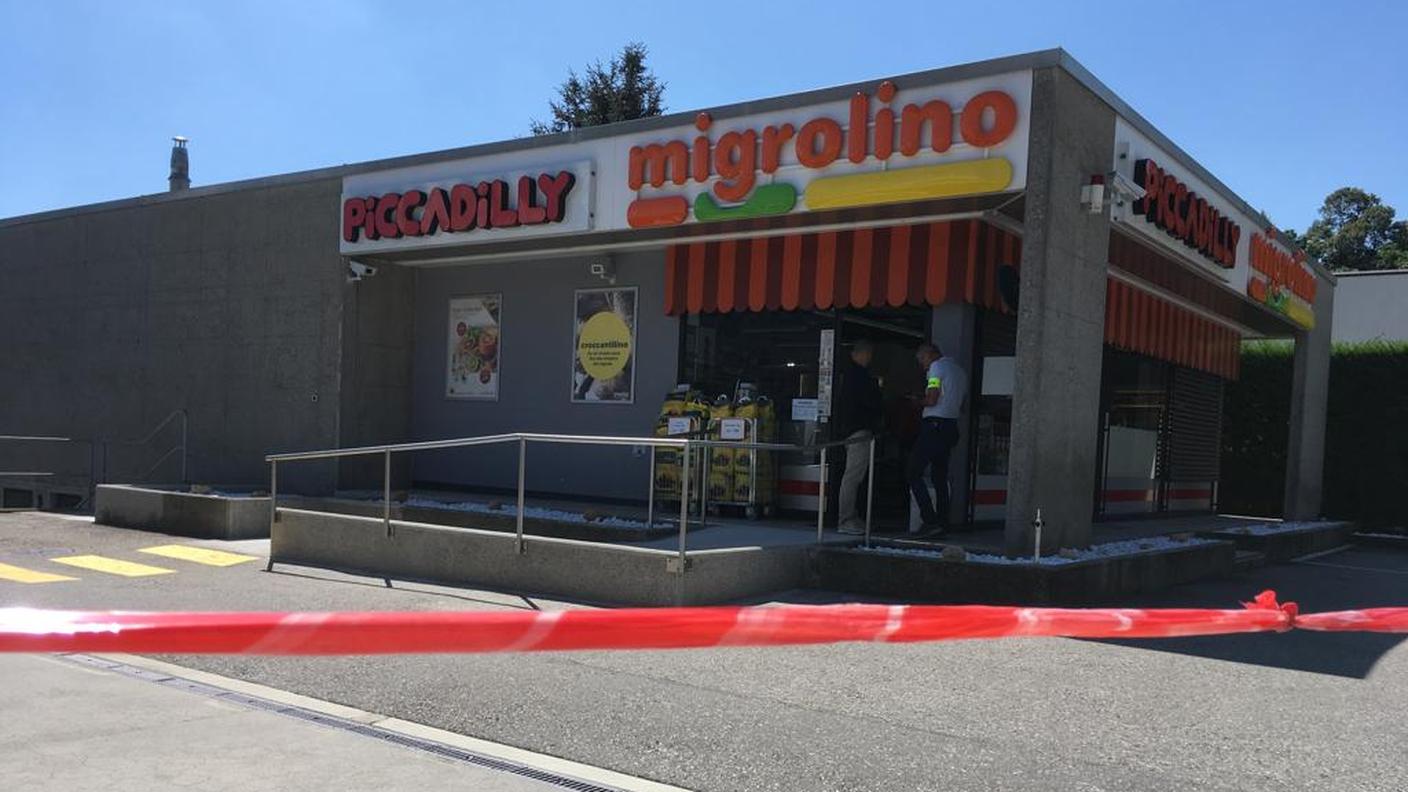 Il distributore di benzina preso di mira