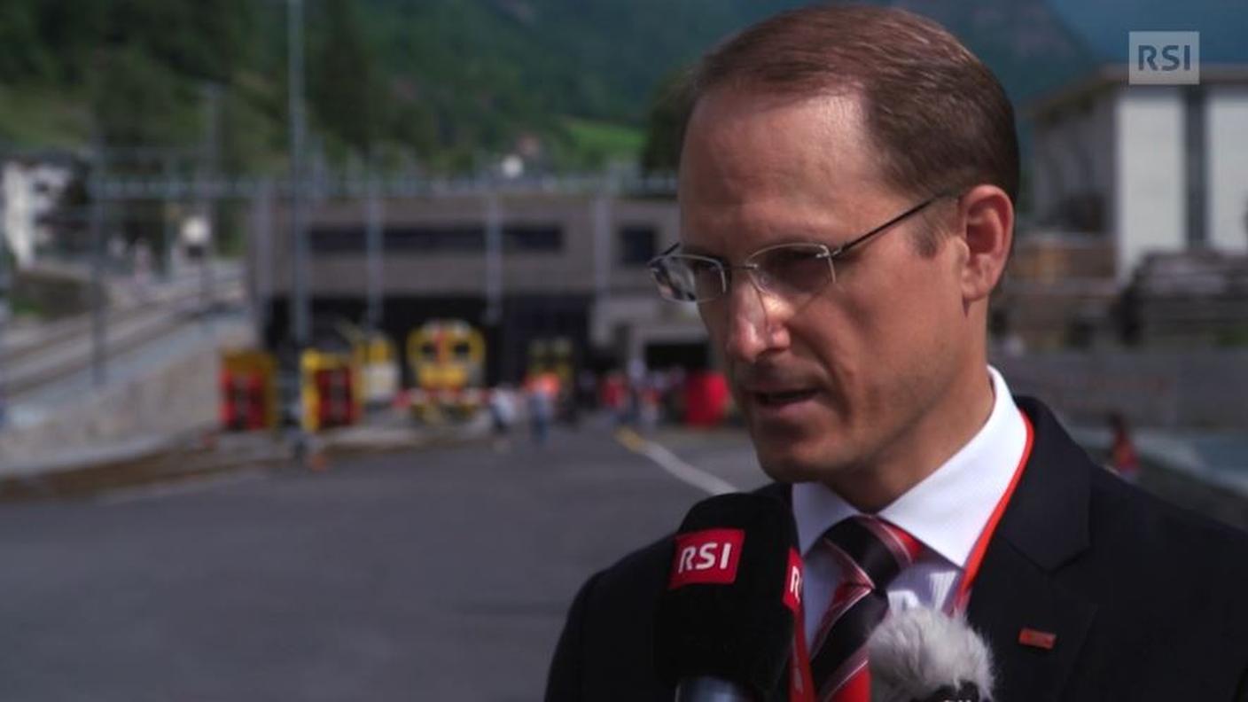 Renato Fasciati intervistato dalla RSI il giorno dell'inaugurazione della nuova stazione di Poschiavo