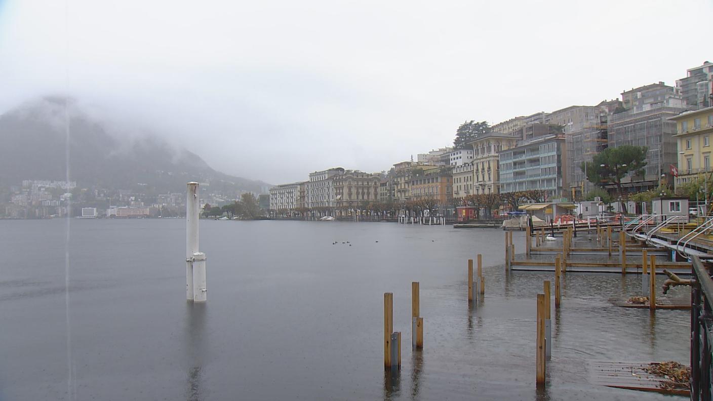 Il lago si sta avvicinando ai 271 metri. A Lugano potrebbero verificarsi danni dai 271,25
