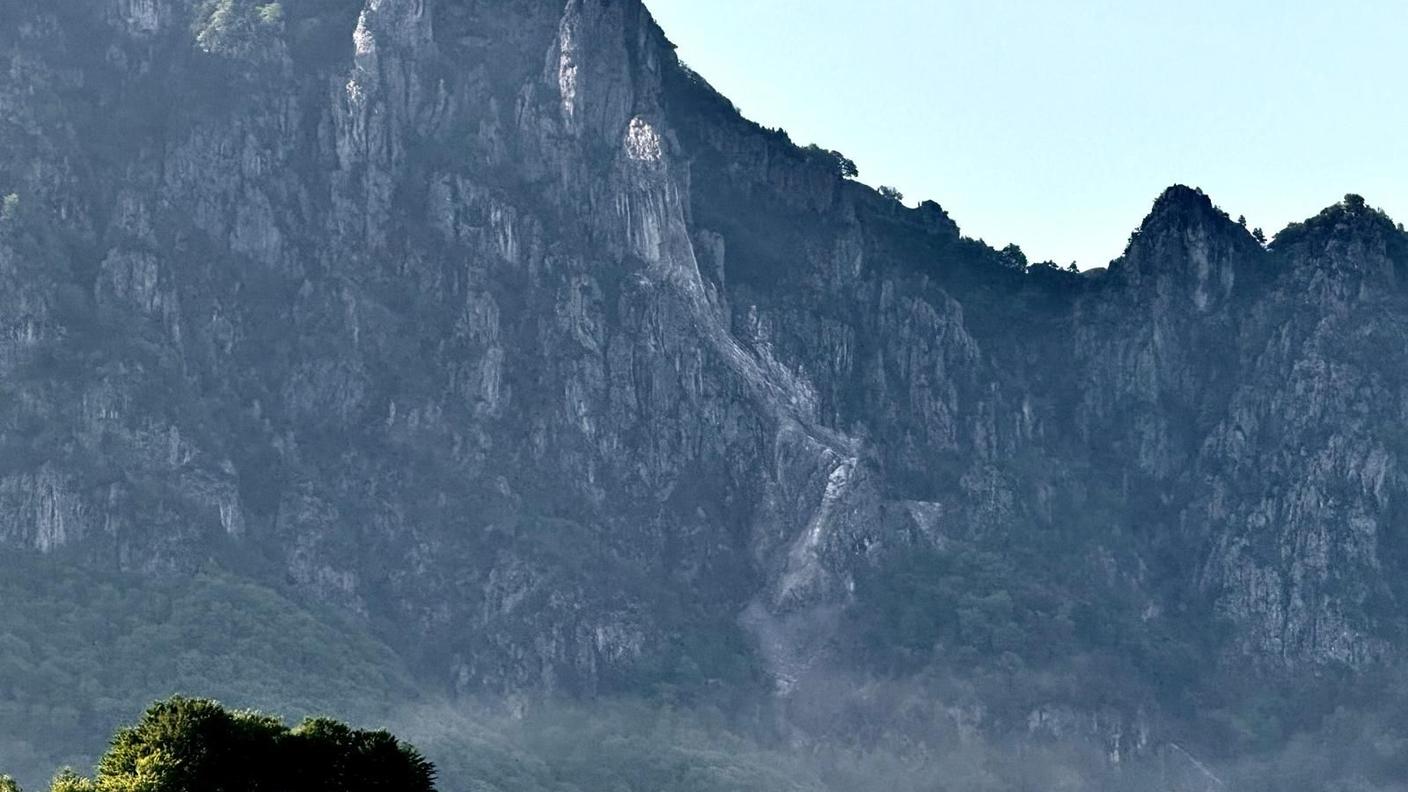 Sul posto sono stati inviati elicotteri