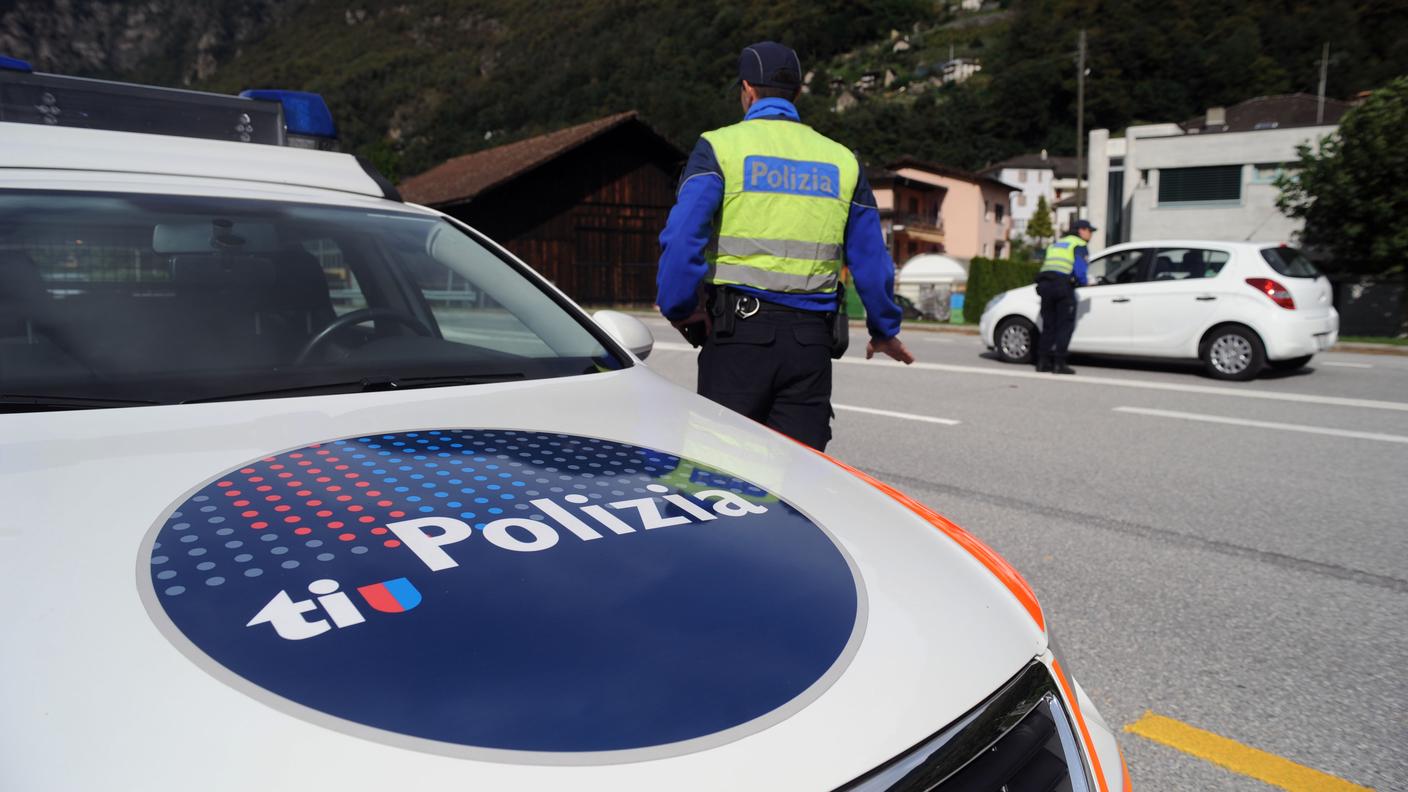 L'uomo ha tentato la fuga a piedi