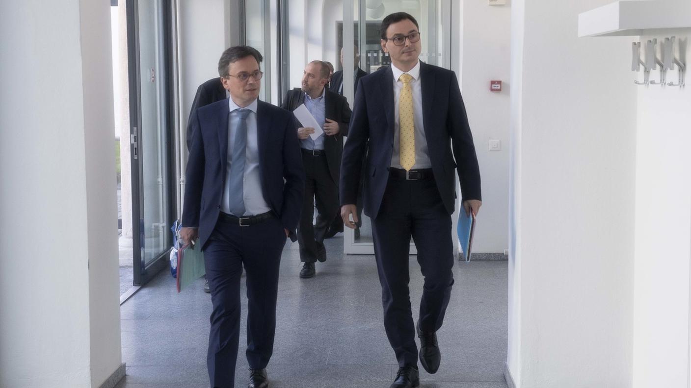 Vitta, De Rosa e Merlani commentano positivamente la decisione del Consiglio federale che ha aperto venerdì a Berna una "finestra legislativa" per il Ticino nella lotta al coronavirus 