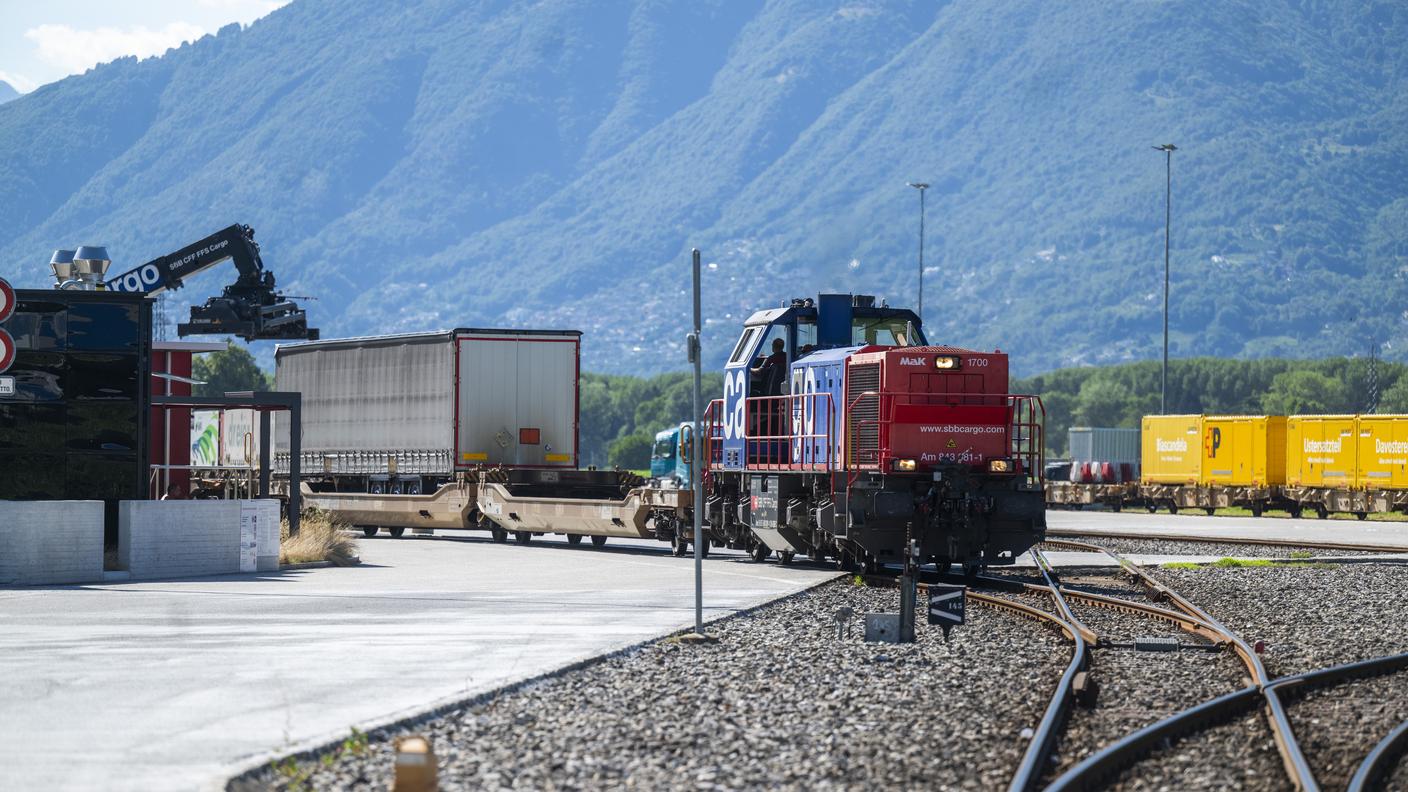 Il terminal FFS Cargo di Cadenazzo