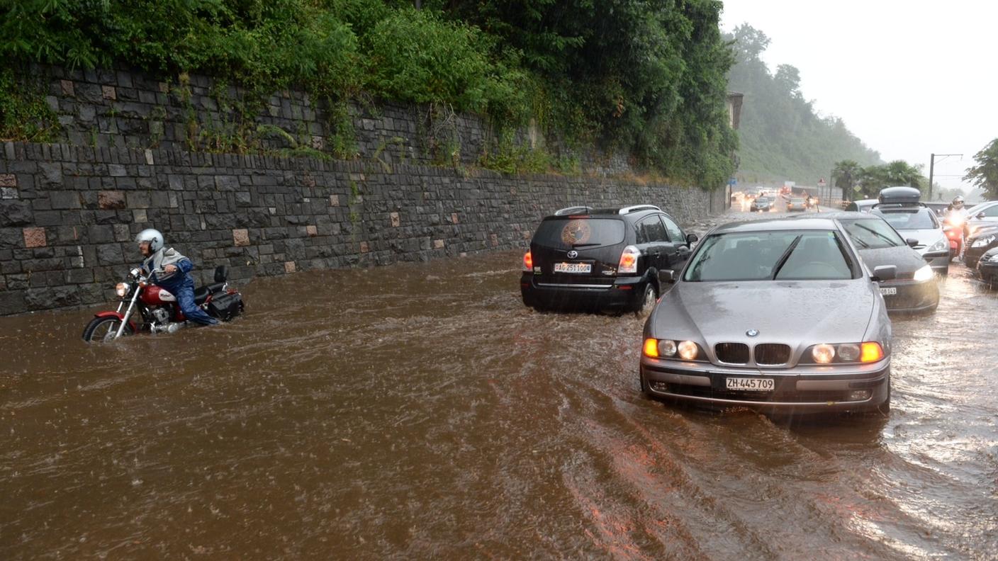 maltempo lugano foto 2.JPG