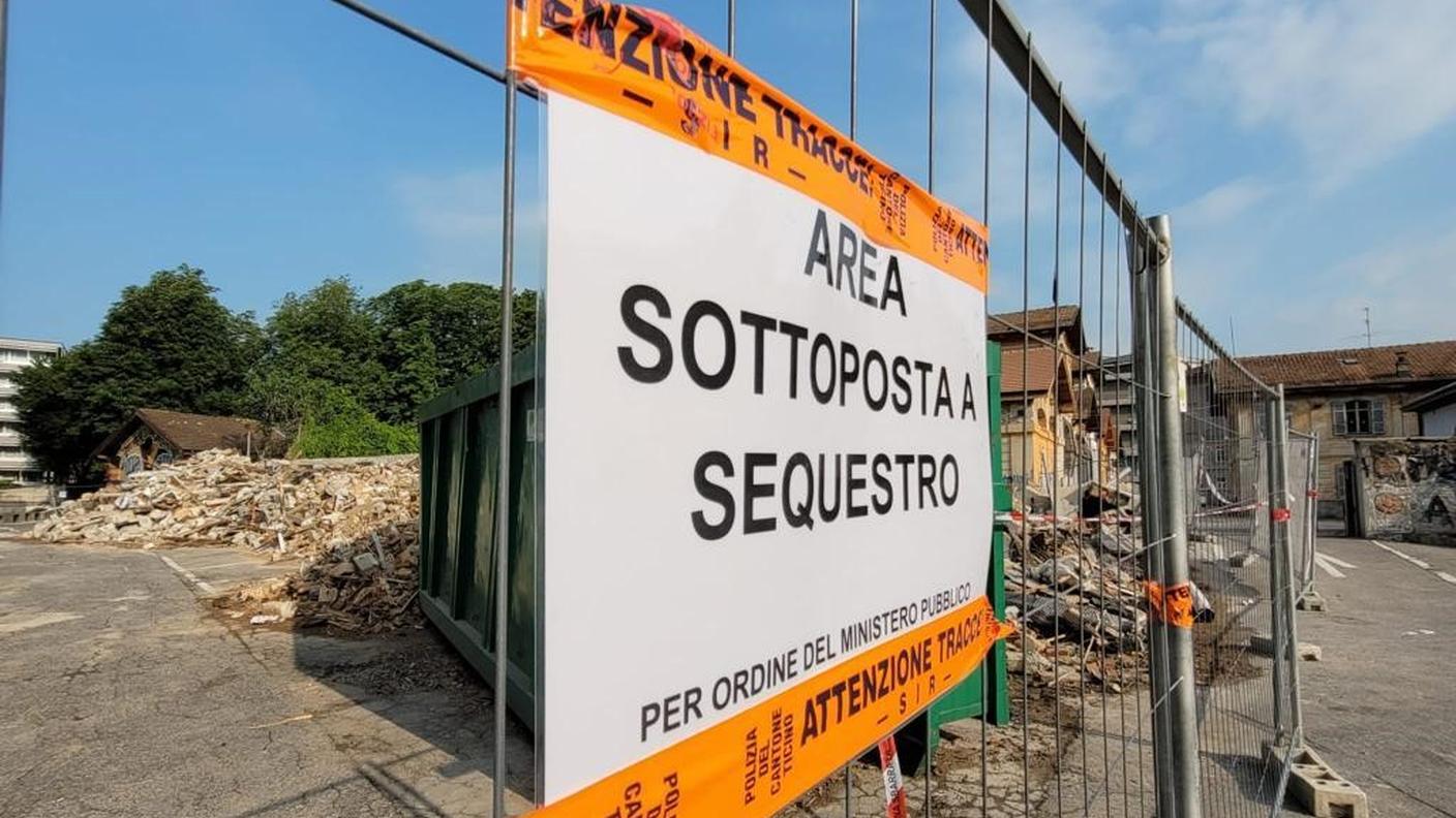 Parte dello stabile è stata demolita sabato notte