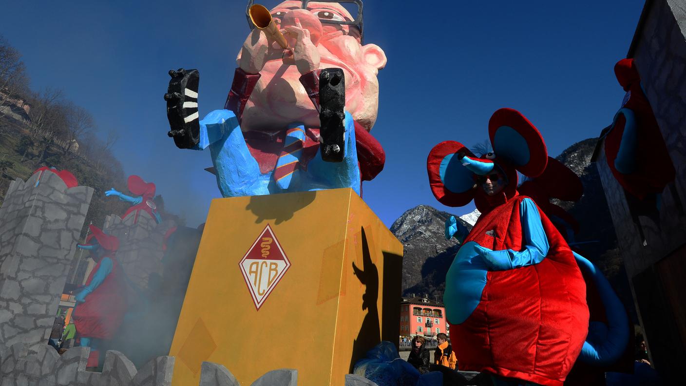 Carnevale Lingera_Roveredo_TiPress_242004.jpg
