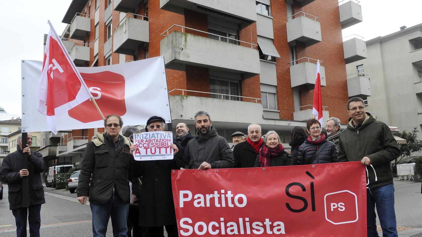 Fra i presenti, terza da destra, anche la municipale di Lugano Cristina Zanini Barzaghi