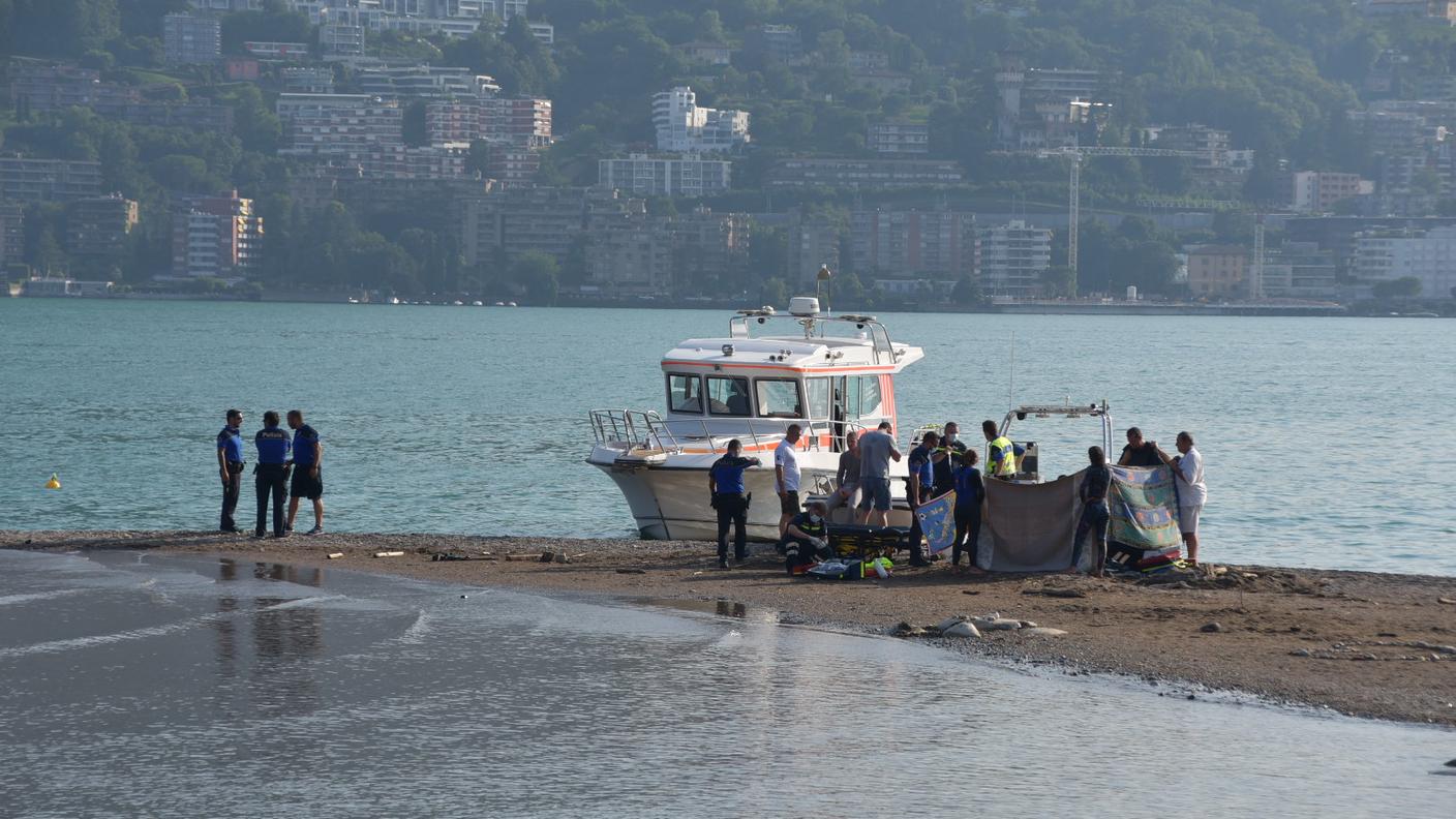 I soccorsi a riva
