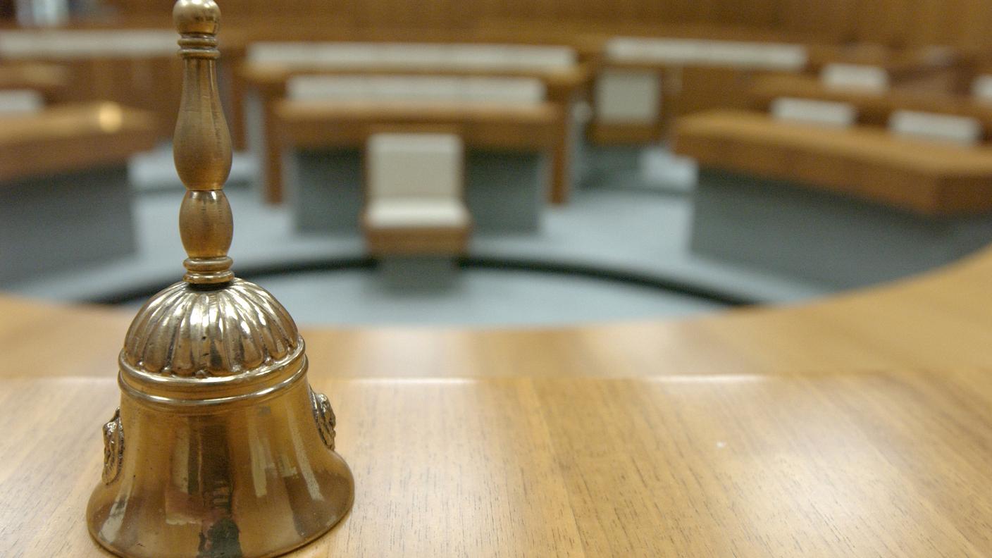 Nei confronti dell'uomo è stata disposta anche l'espulsione dalla Svizzera per 10 anni