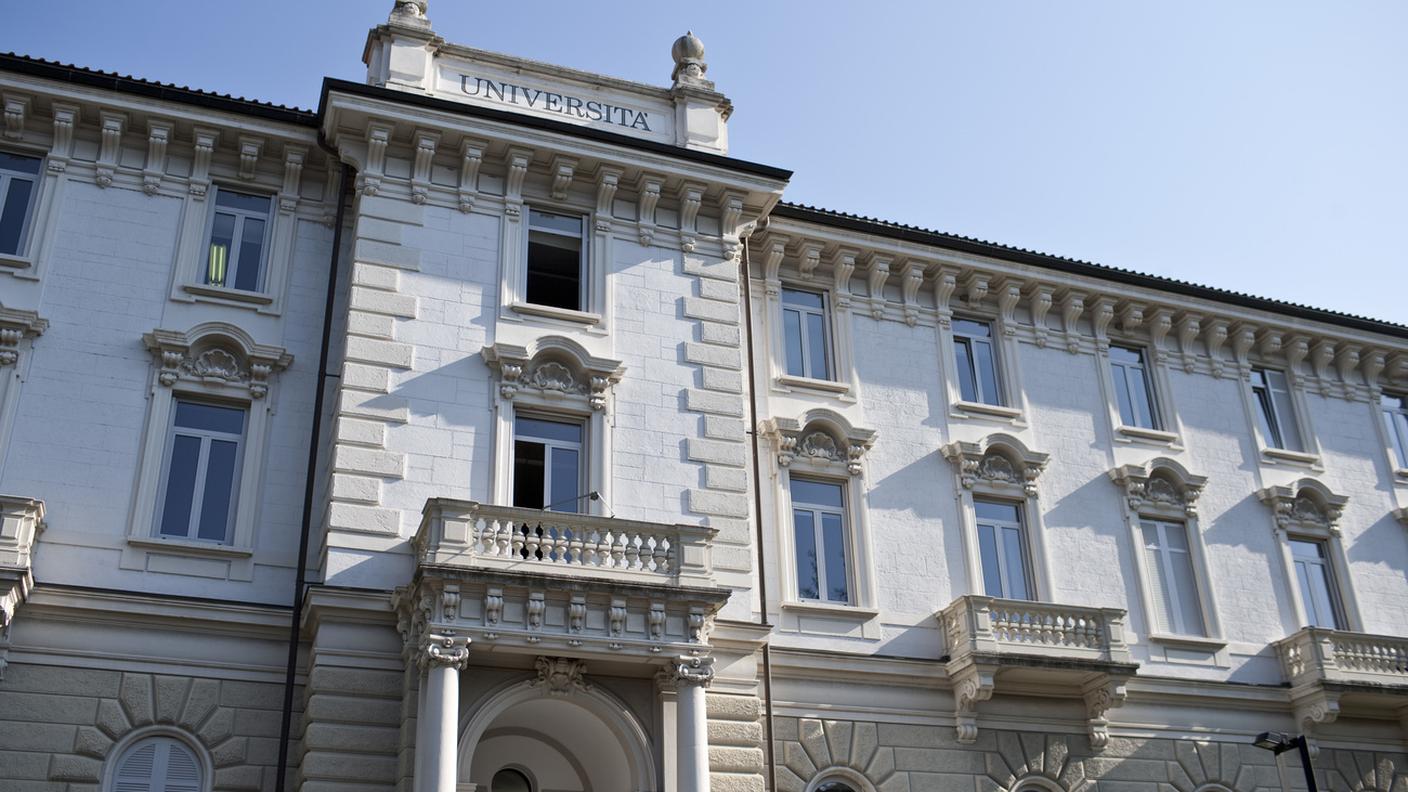 A lezione ancora senza certificato Covid