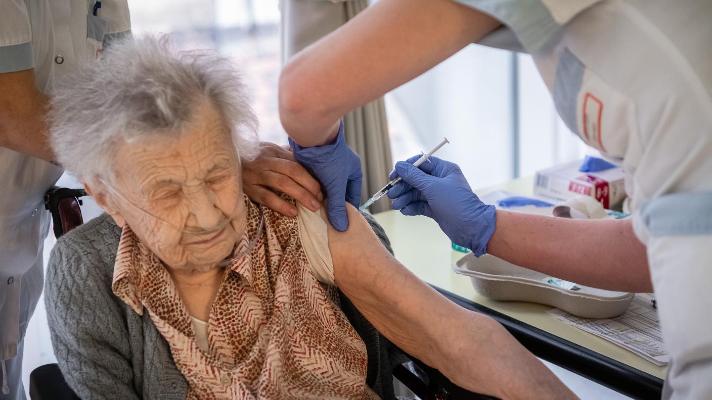 Tocca ai residenti delle case anziani