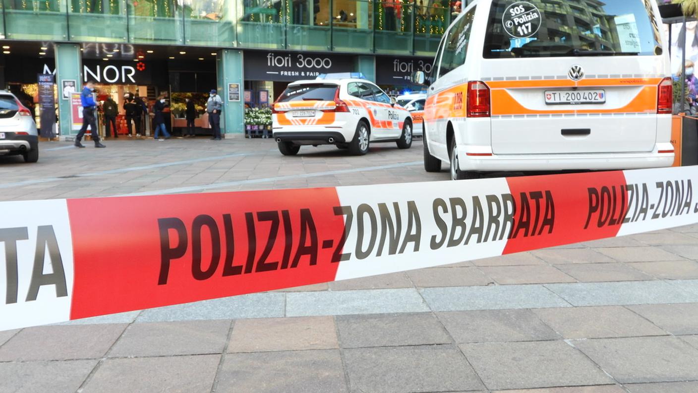 L'aggressione al quinto piano del grande magazzino è avvenuto il 24 novembre 2020