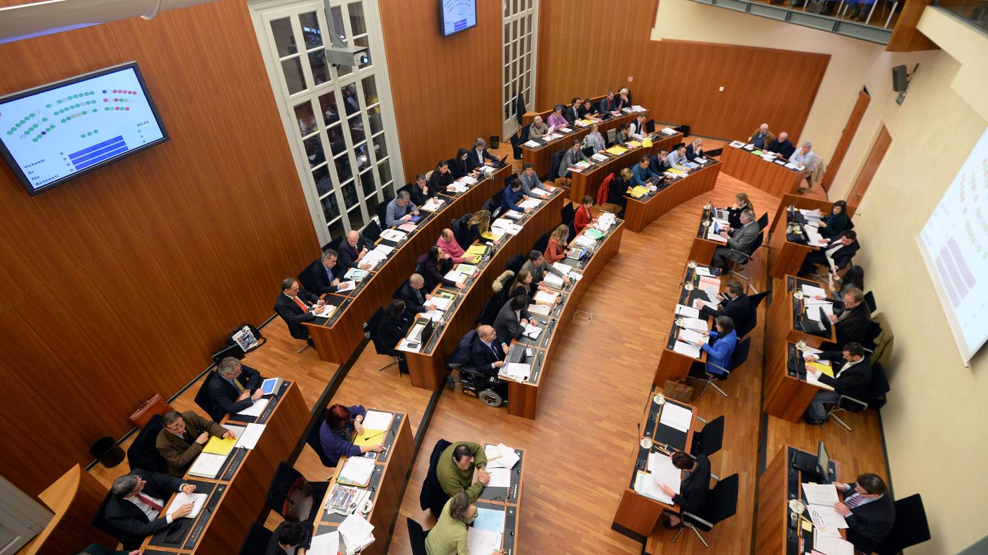I favorevoli sono stati 29, 14 i contrari e 4 gli astenuti
