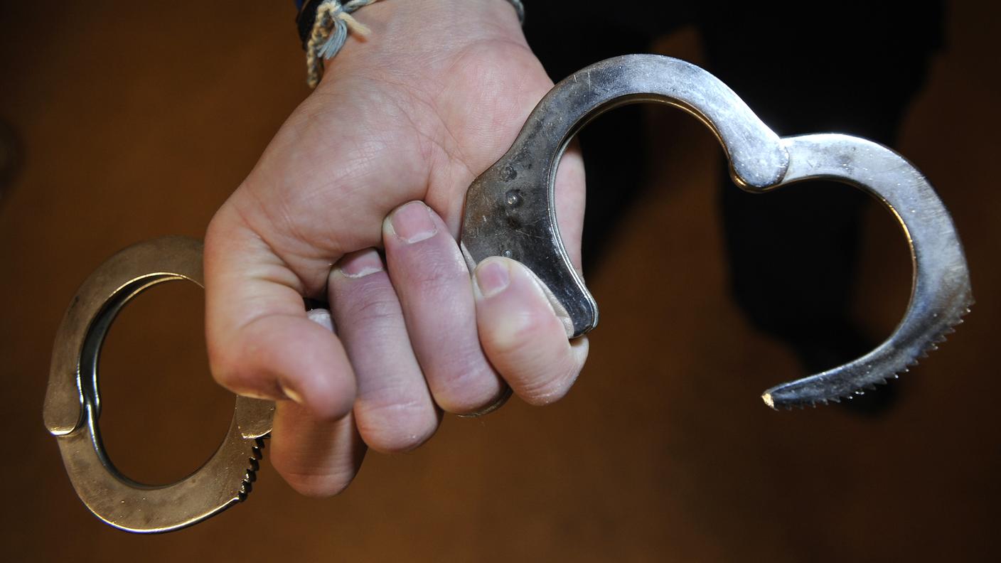 Le manette sono scattate durante l'estate