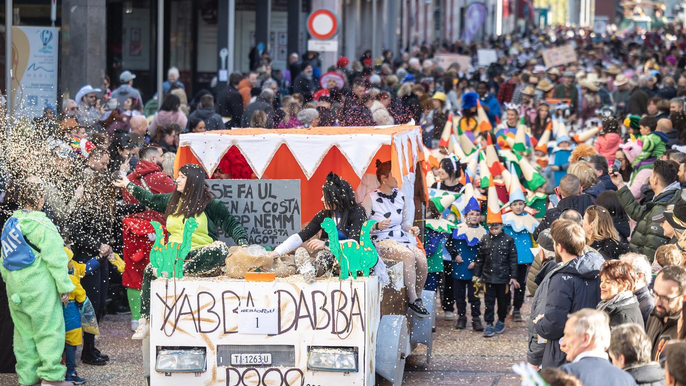 Nebiopoli 2023: il corteo mascherato dei bambini