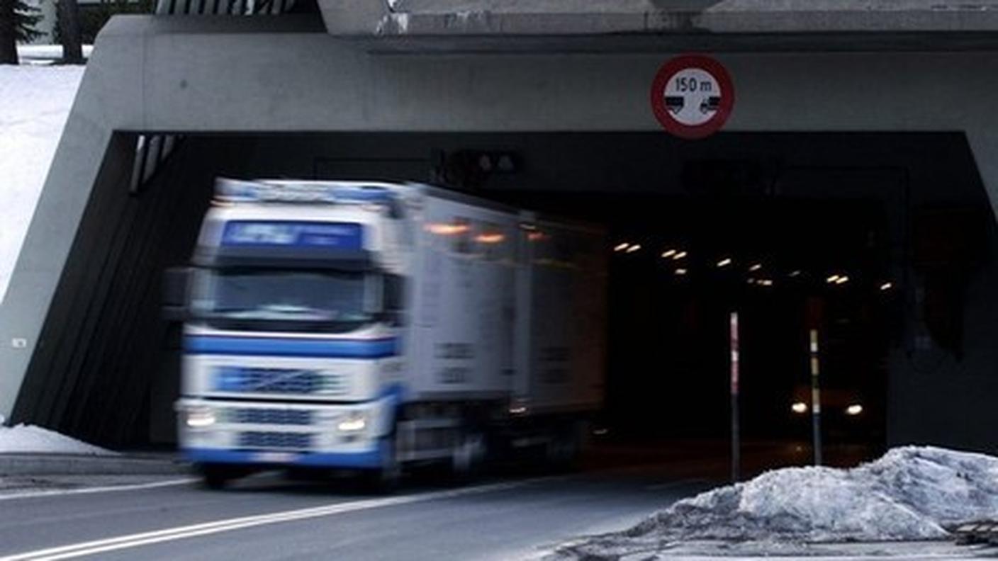 gottardo camion galleria key.jpg
