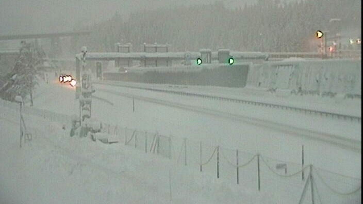 L'autostrada A2 all'altezza dell'entrata airolese del tunnel del San Gottardo
