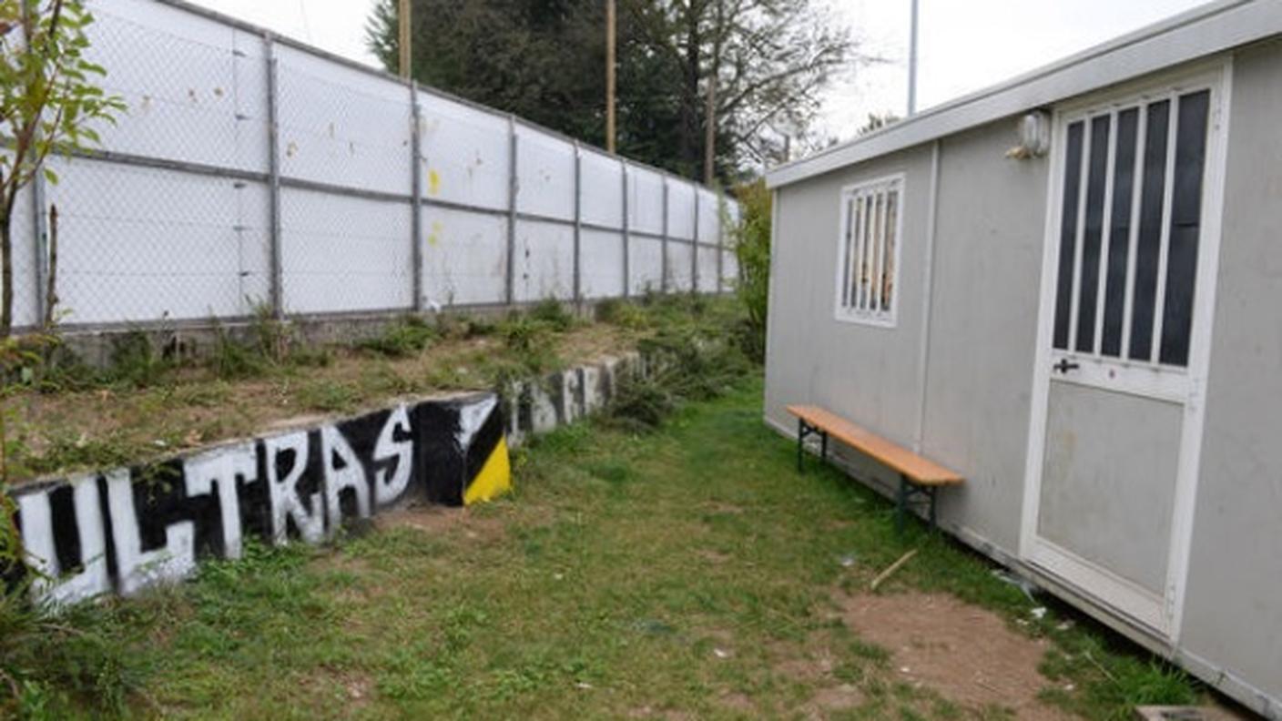 Il prefabbricato degli ultras