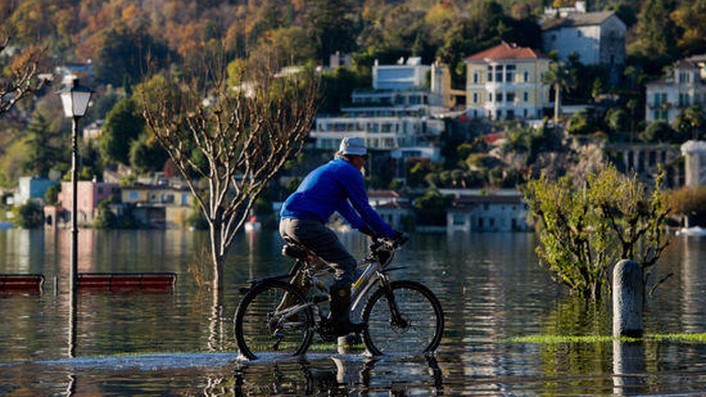 Ascona: lungolago allagato