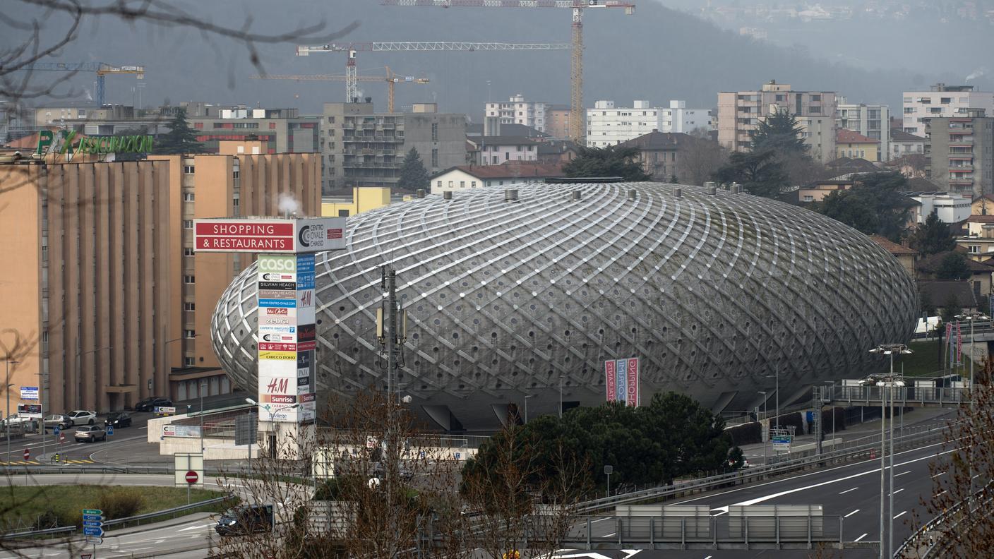 Altra defezione al centro commerciale chiassese