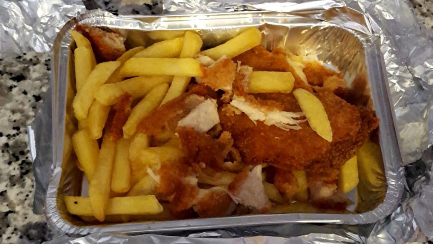 Al ristorante Steak House Capriolo di S.Antonino ho potuto portare a casa la pizza avanzata e la fettina di pollo con le patatine fritte della bimba. 26.03.2017