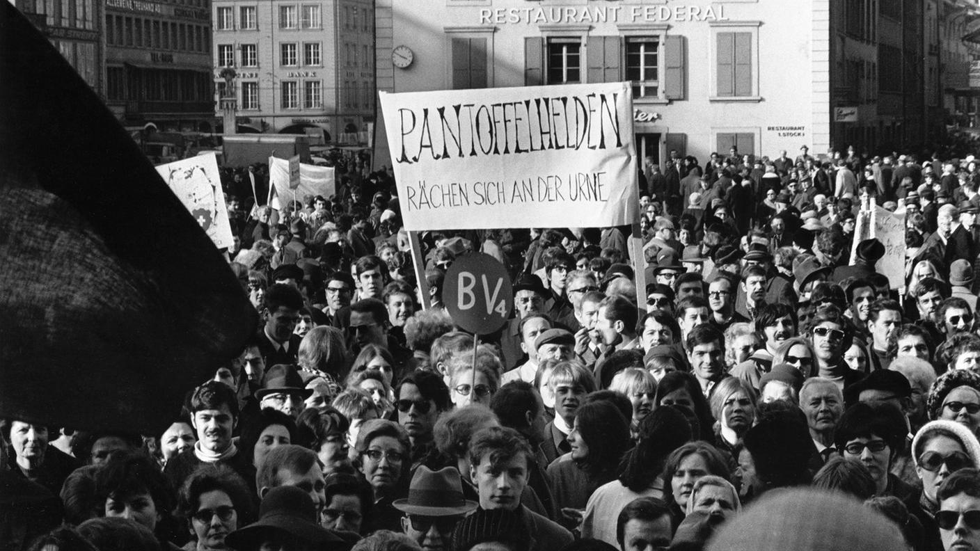 1. marzo 1969 manifestazione a Berna per il diritto di voto delle donne e contro la firma della Convenzione europea dei diritti umani con riserve.