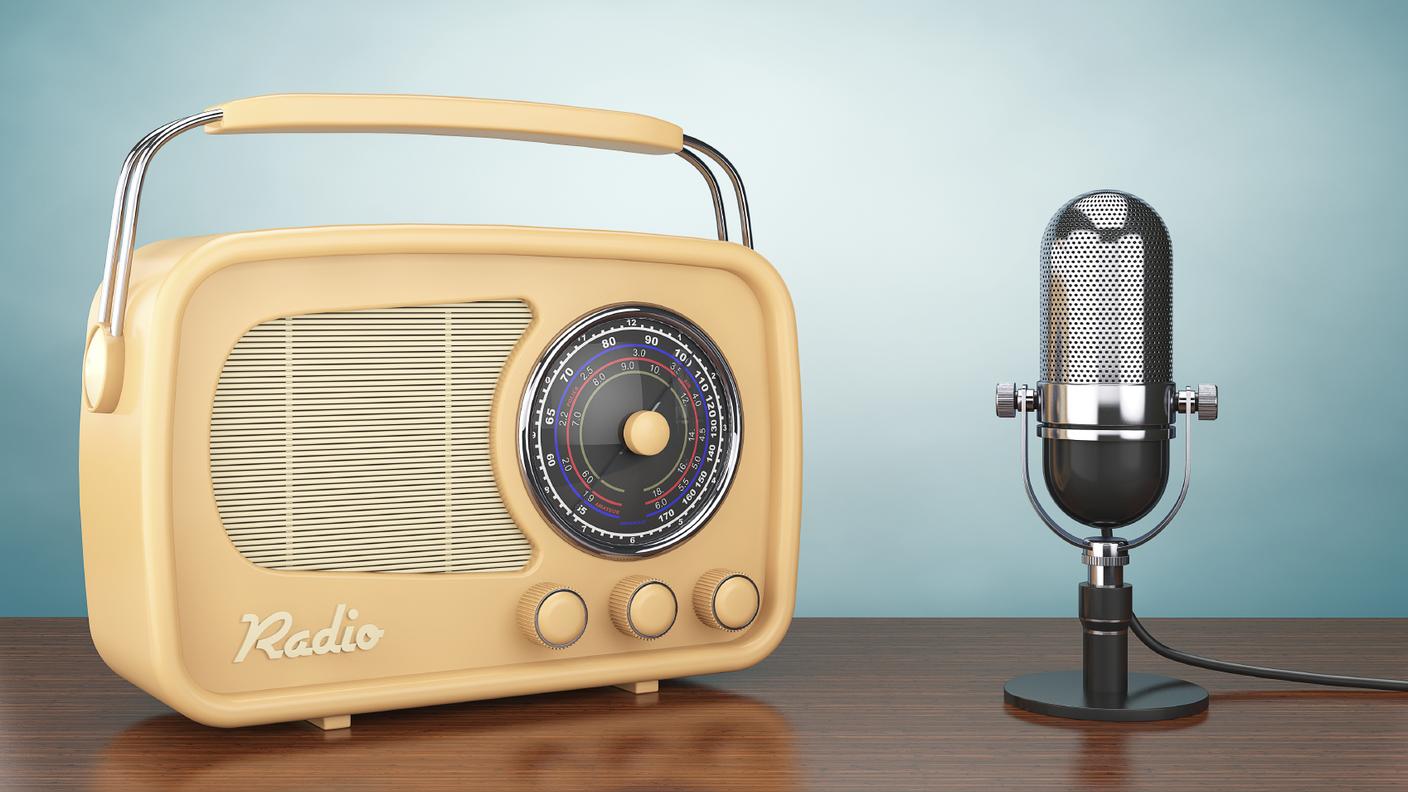 iStock_radio_microfono_domenica in scena.jpg