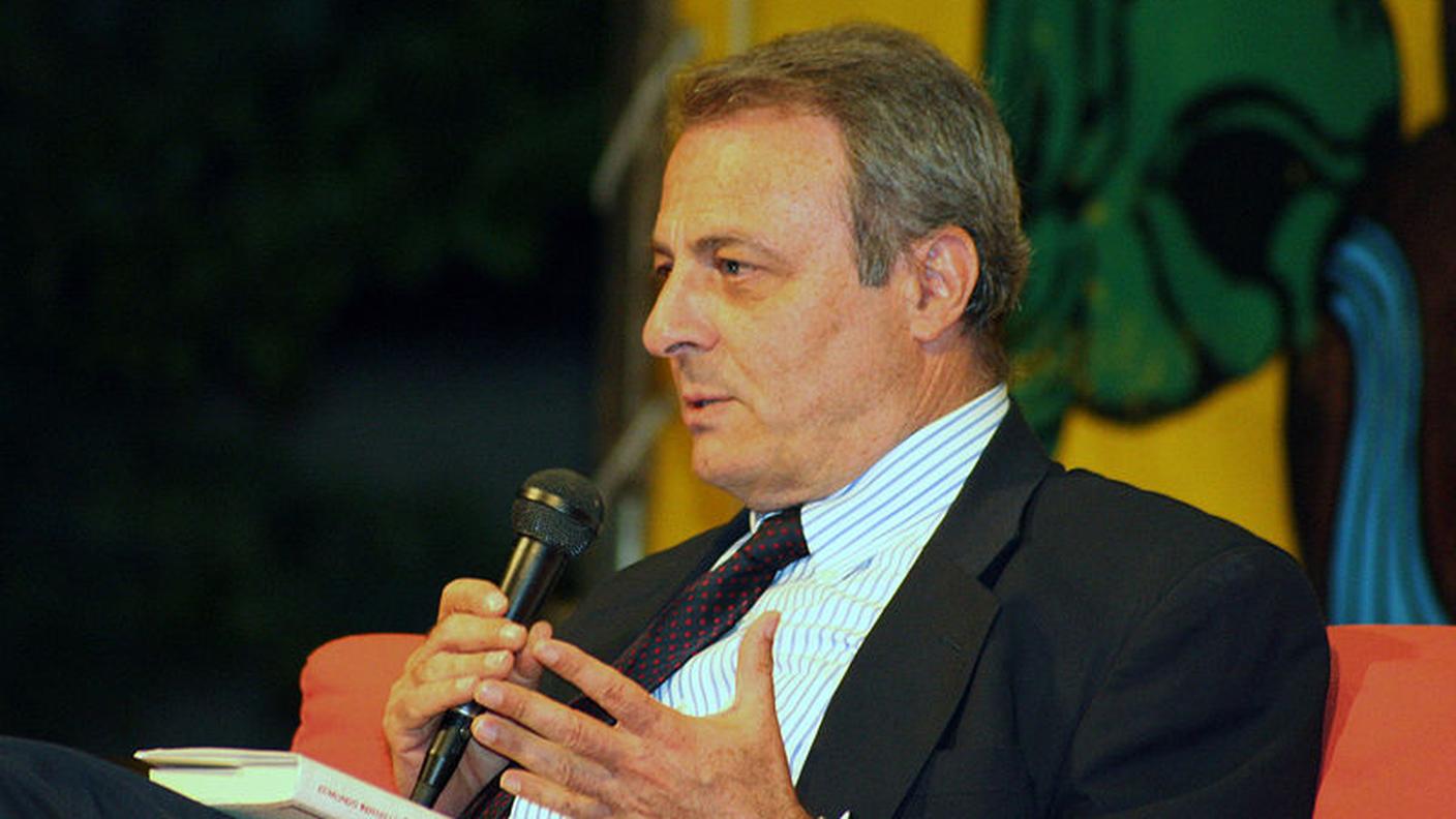 Edmondo Berselli (1951-2010) alla presentazione del libro "Venerati Maestri" tenutasi a Castrocaro