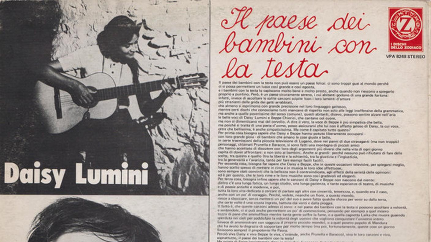 "Il paese dei bambini con la testa" di Daisy Lumini e Beppe Chierici, I Dischi Dello Zodiaco (copertina)