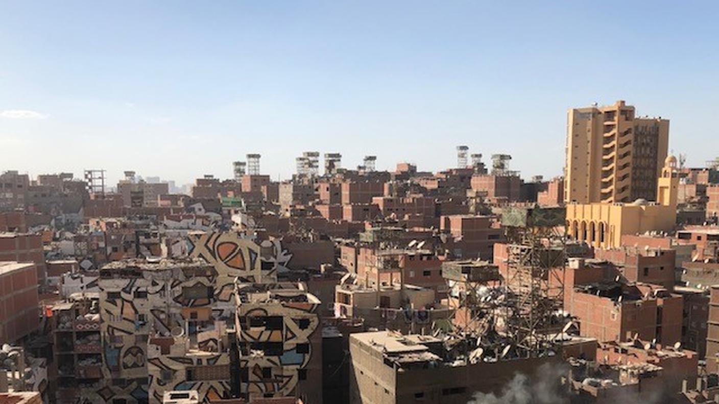 Quartiere cristiano del Cairo, detto la Città dei rifiuti. Vista dall'alto del quartire dei rifiuti