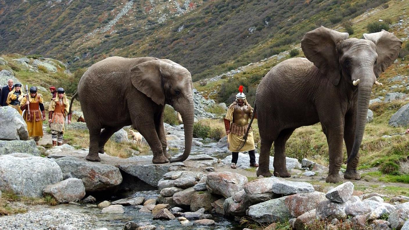 2005: un estratto del set del film 'Auf Hannibals Spuren' (Sulle tracce di Annibale), girato sul San Gottardo