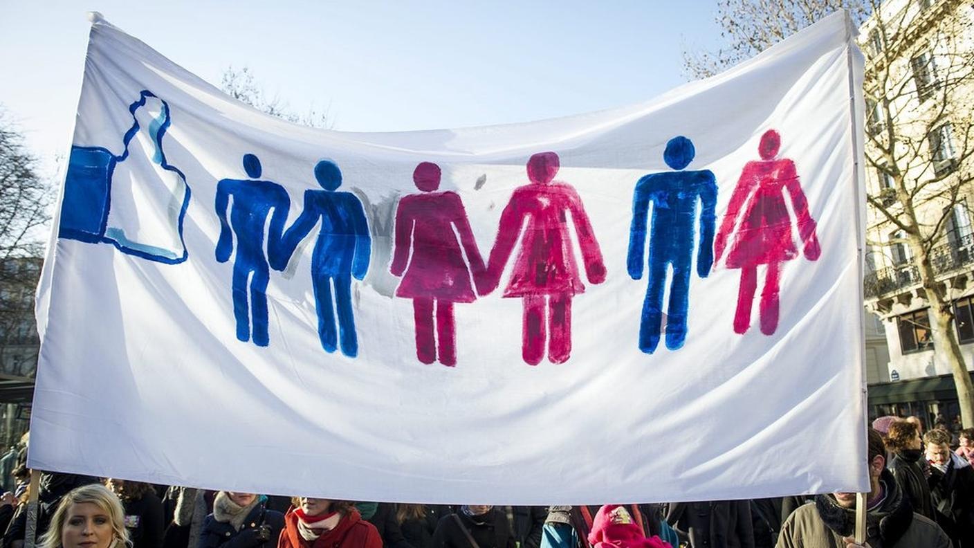 omosessuali gay Francia 12.2.13 ky.JPG