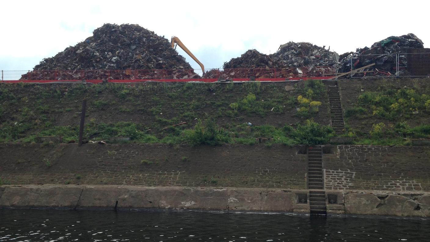 Il porto di Duisburg, tra i maggiori centri di riciclaggio di materiali in Europa