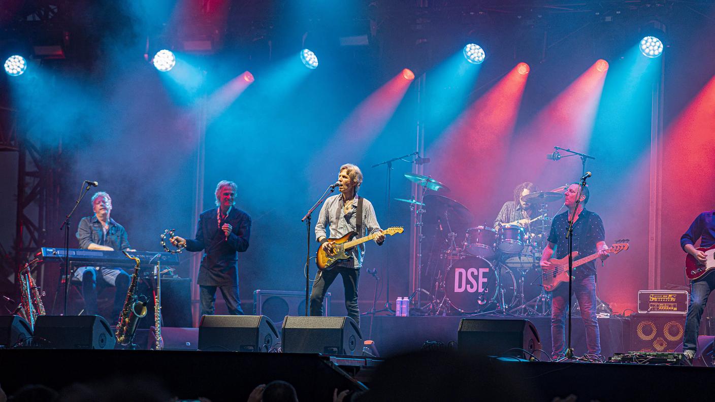 Dire Straits