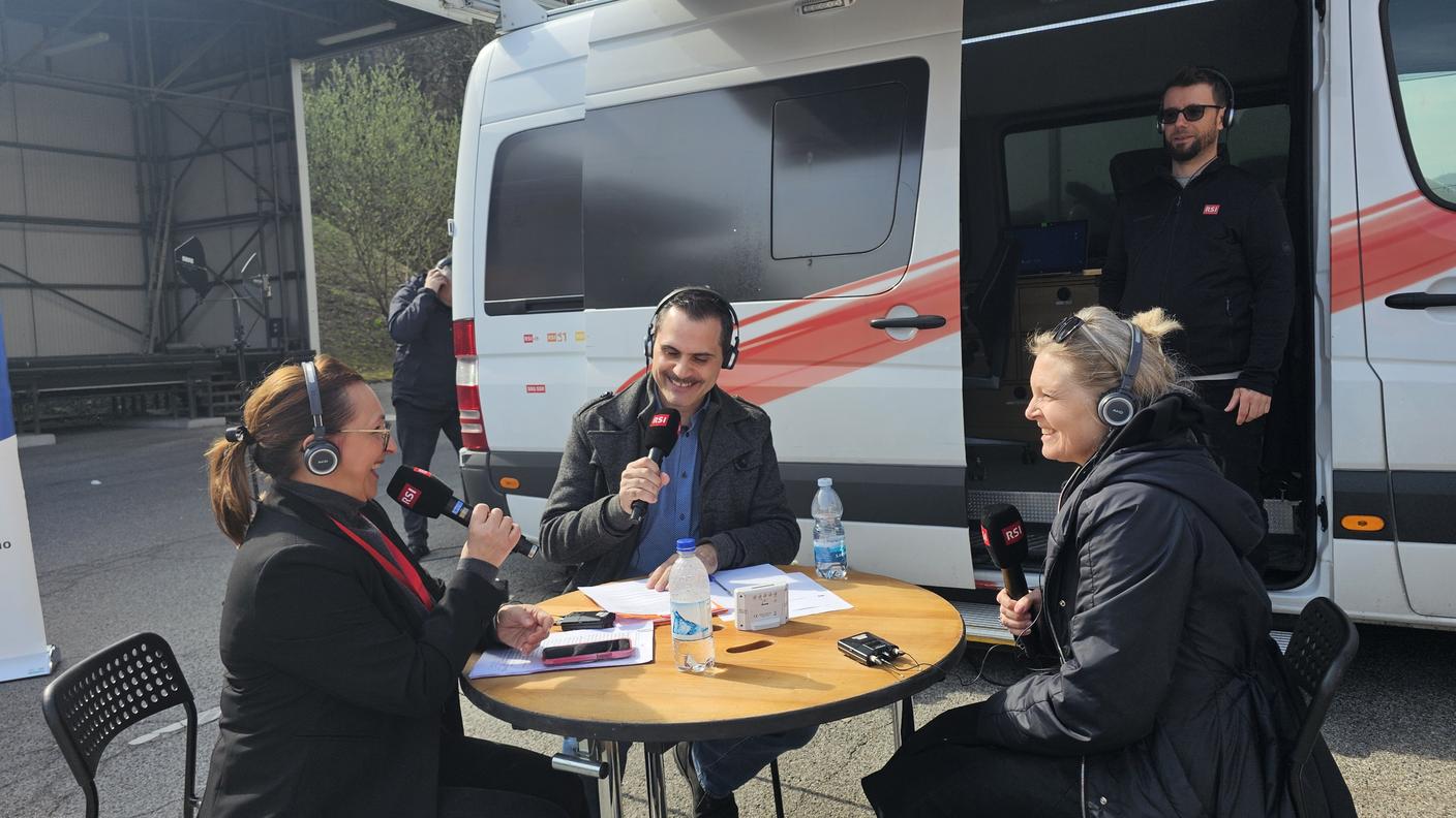 Davide Gagliardi con Romana Costa (RTR) e Gaby Degonda (RTR)