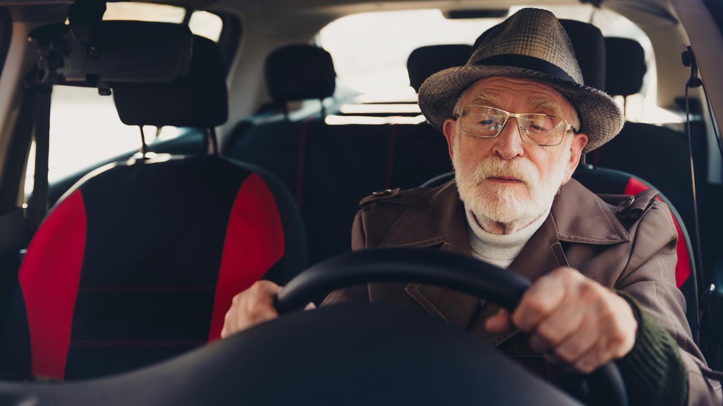 anziani al volante