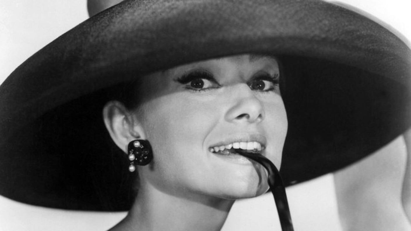 L'indimenticabile icona Audrey Hepburn in "Colazione da Tiffany"
