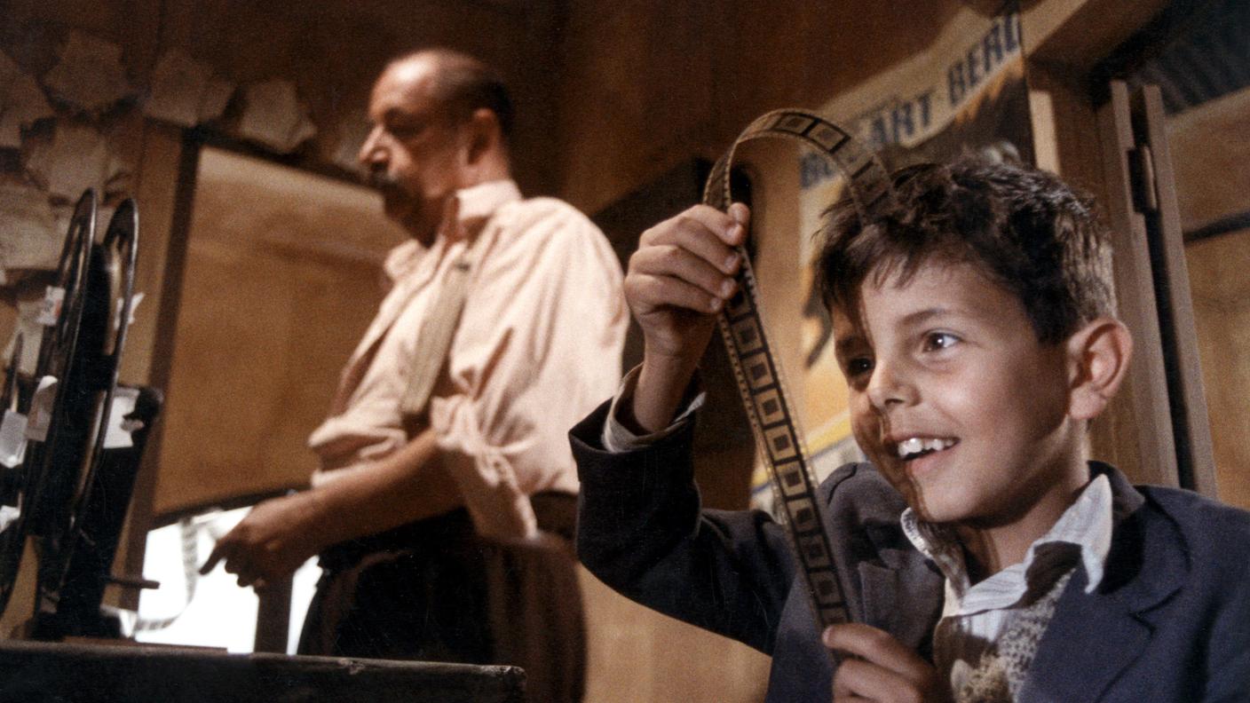 Scena dal film Nuovo Cinema Paradiso (1988) con Salvatore Cascio, Regia Giuseppe Tornatore