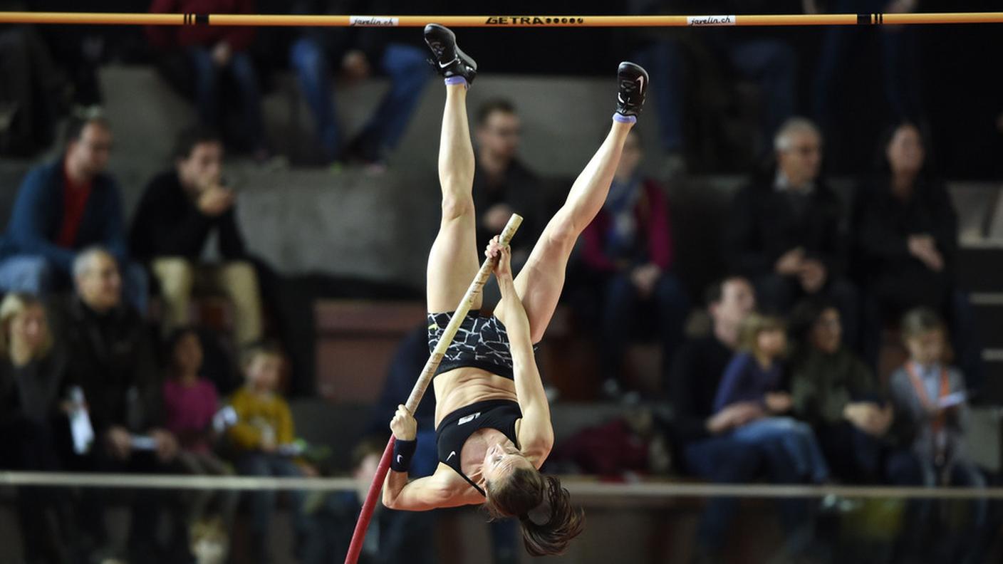 Nicole Büchler vola sempre più in alto